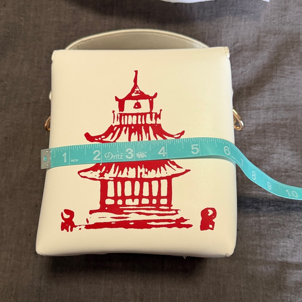 White and Red Pagoda Print Women's Bag